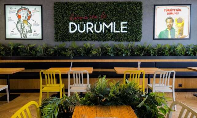 Durumle Istanbul Levent Caddede yeni restoranini acti