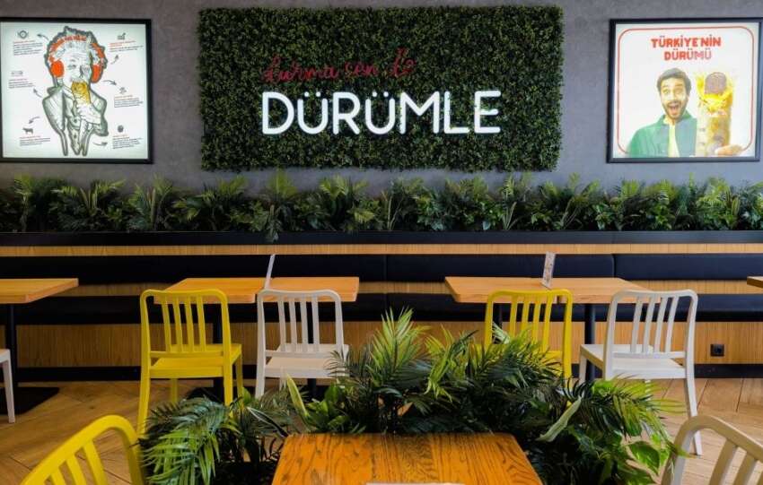 Durumle Istanbul Levent Caddede yeni restoranini acti
