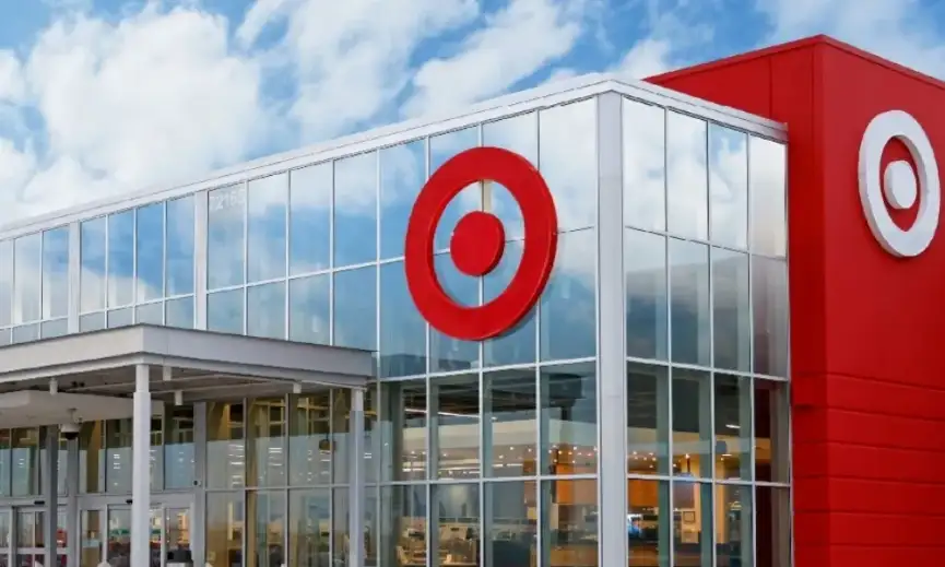Target Hissedarlarindan Brian Cornell Planina Ret
