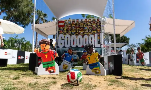 2026 FIFA Dunya Kupasi™ heyecanini LEGO® yapim parcalariyla Istanbulda insa edin 1