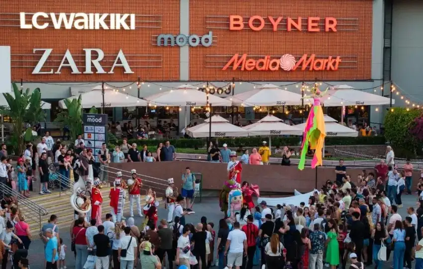 Antalya Migros AVM 25. Yilini Uc Gun Suren Ozel Etkinliklerle Kutladi