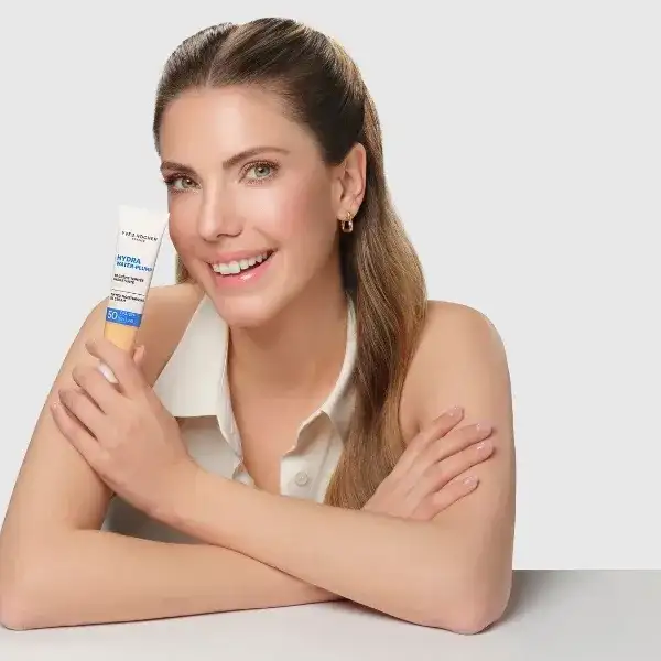 Bakım ve Makyaj Tek BB Kremde: Hydra Water Plump BB Krem’in Yüzü Eda Ece
