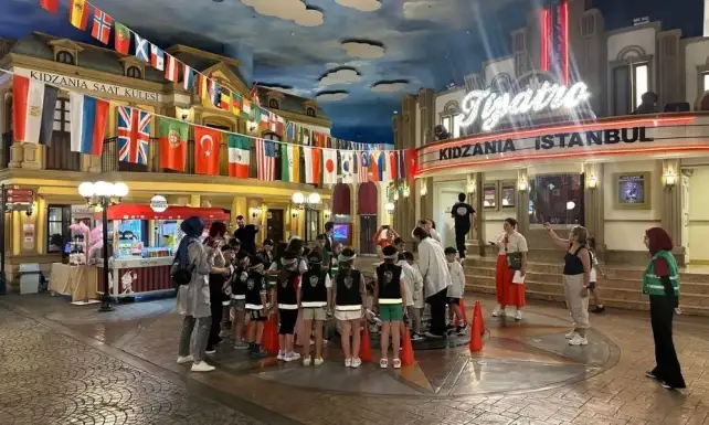 KidZania Istanbul futbolun coskusunu sehre tasiyor