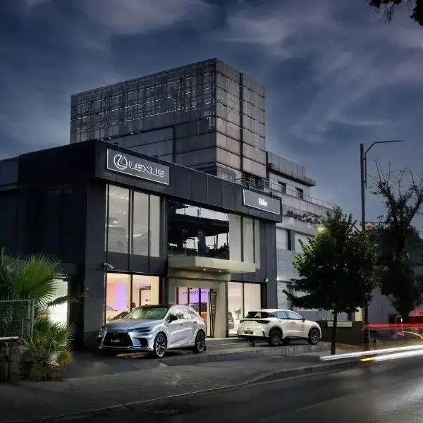 Lexus’un İstanbul’daki yeni adresi Etiler Showroom’u açıldı