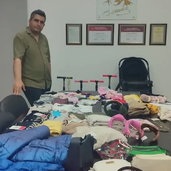 İlkay Keskin 5 Outlet Center İzmit’te unutulan eşyalar ihtiyaç sahiplerine bağışlanıyor