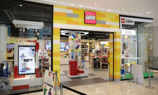The LEGO Group ve Peeraj Group Istanbulda yeni magazasini acti