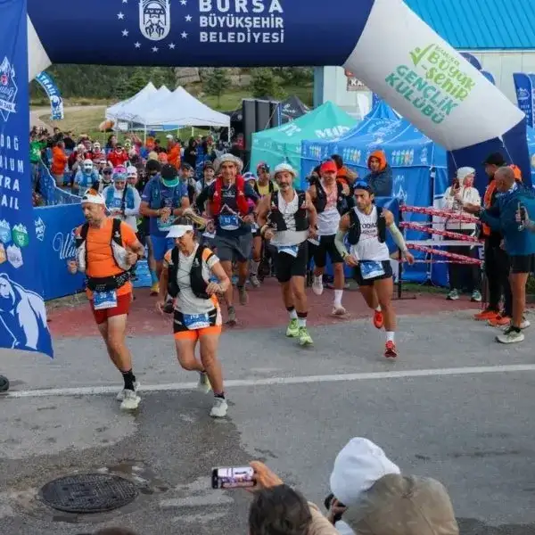 25 ülkeden 3 bin sporcu 9. Uludağ Premium Ultra Trail’de zirveye koştu