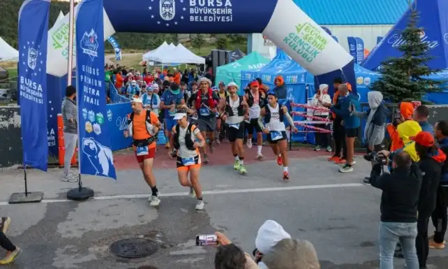 25 ulkeden 3 bin sporcu 9. Uludag Premium Ultra Trailde zirveye kostu