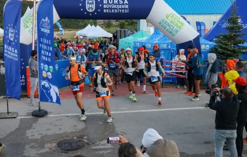 25 ulkeden 3 bin sporcu 9. Uludag Premium Ultra Trailde zirveye kostu