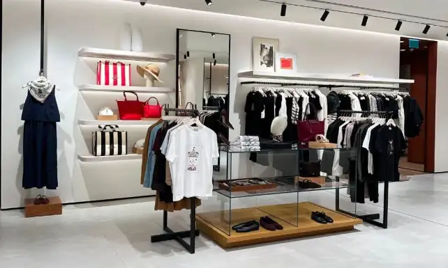Beymen Club Denizli Forum Camlik Magazasini Yenilenen Konseptiyle Hizmete Acti