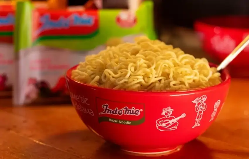 Indomie Hazir Noodle Yaz Maceralarinda Mutfak Konforunu Cantalara Tasiyor