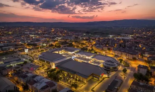 Inegol AVMde Temmuz Boyunca Sanat Eglence ve Alisveris Bir Arada