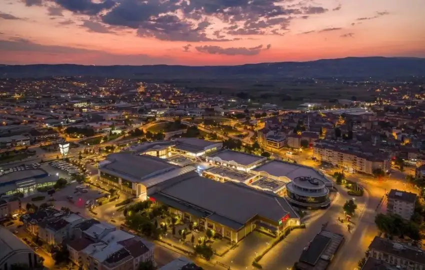 Inegol AVMde Temmuz Boyunca Sanat Eglence ve Alisveris Bir Arada