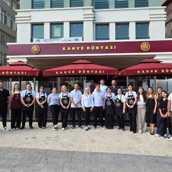 Kahve Dünyası, Bandırma’daki Yeni Mağazasıyla Misafirlerini Karşılıyor