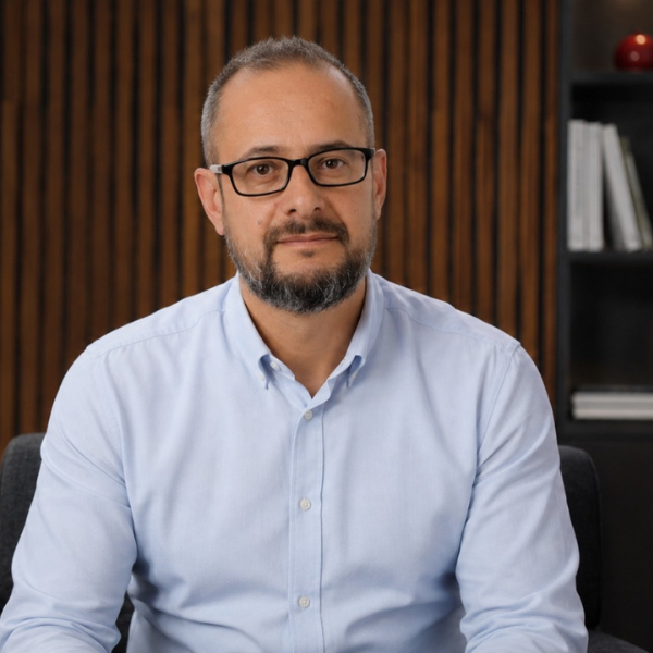 İlkay Keskin 11 Kartal Turgut: ”Büyümenin Ölçüsü, Kontrolü Elde Tutabilmektir”