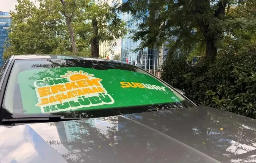 Subwayden beyaz yakalilarin sabah rutinine sicak bir dokunus