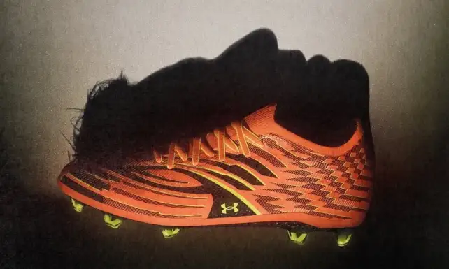 Under Armour Sporcusu Ferran Torres Ispanyayi Dunya Sampiyonluguna Tasidi