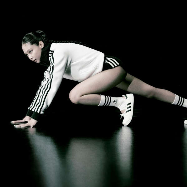adidas Originals ve Global İkon JENNIE’den İlk İş Birliği: adidas Originals by JENNIE