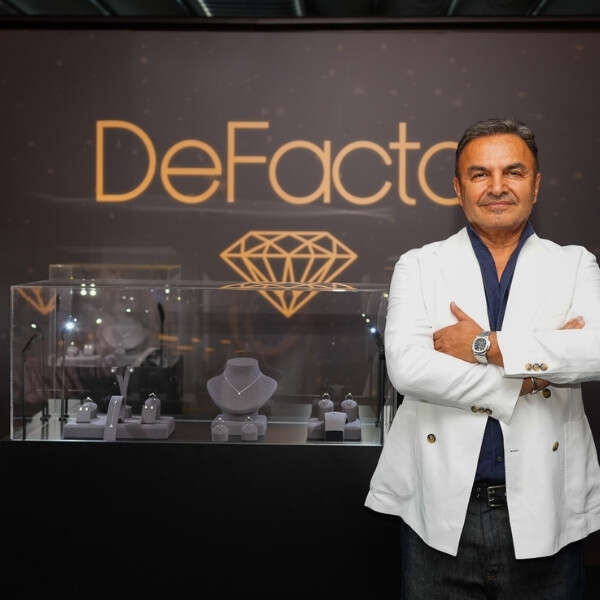 Pırlantalar Gerçek, Fiyatlar DeFacto