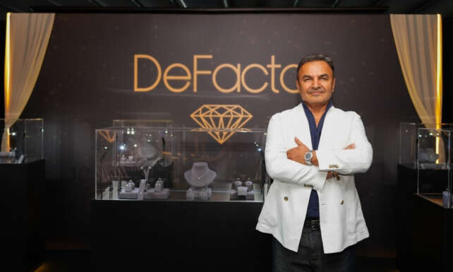 defacto
