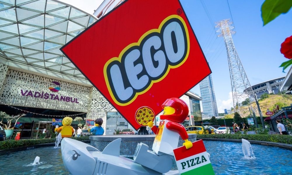 LEGO® Türkiye çocukları, kendi kahraman hikayelerini oluşturmaya davet ediyor