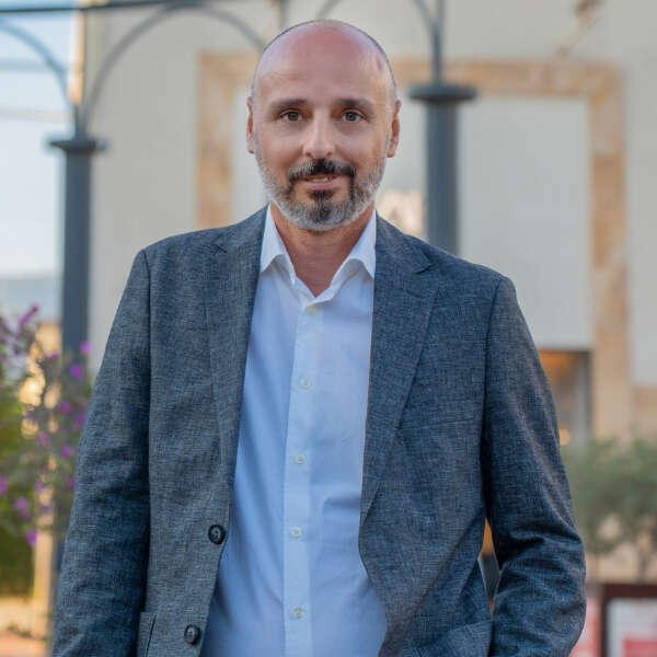 20 Yıldır İzmir’le Aynı Hikâyenin İçinde: Forum Bornova