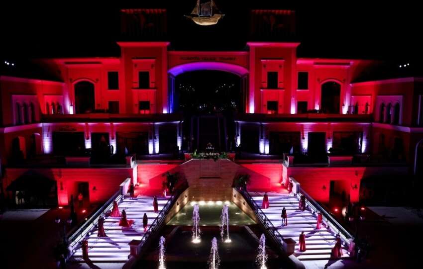 Turkiyenin Ilk Luks Designer Outleti FLORENTIA VILLAGE gorkemli bir torenle ilk misafirlerini agirladi