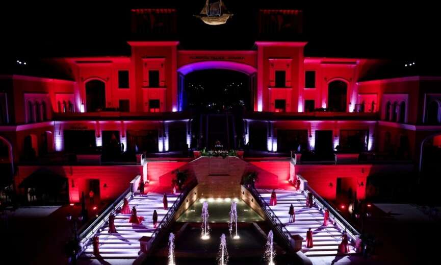 Turkiyenin Ilk Luks Designer Outleti FLORENTIA VILLAGE gorkemli bir torenle ilk misafirlerini agirladi