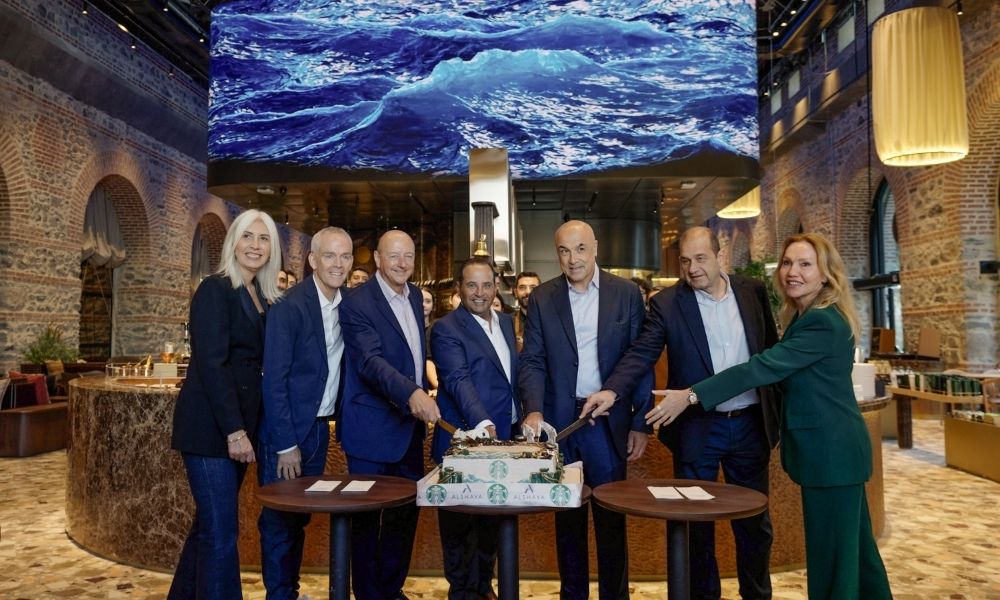 Starbucks’ın Türkiye’deki İlk Flagship Mağazası Tersane İstanbul’da Açıldı 1 1792674570 Figen Ilgaz John Hadden Duncan Moir Mohammed Alshaya Fettah Tamince Bahad r zbek Nesrin zkan