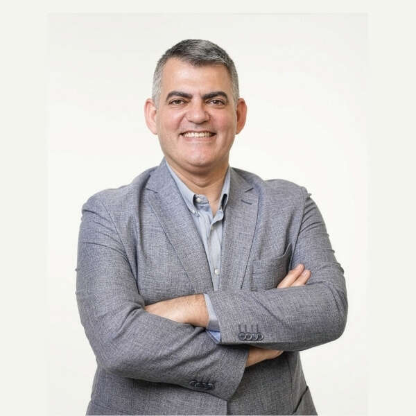 CRM Ölmüyor, Zekâ Kazanıyor: CRM Yatırımlarında AI Dönemi