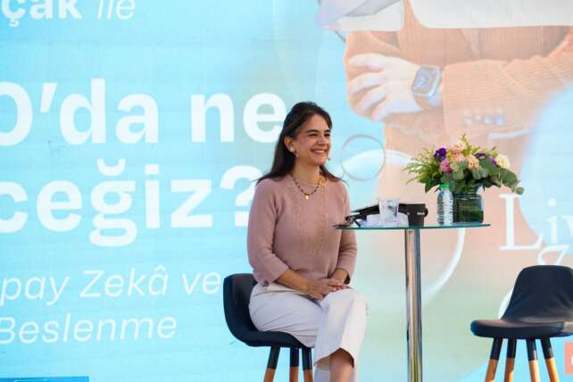 Dilara Kocak 1