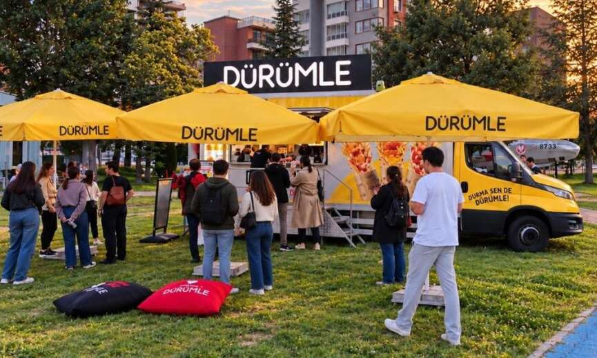Durumlenin Lezzet Tiri Bu Kez Cazin Ritmine Eslik Etti