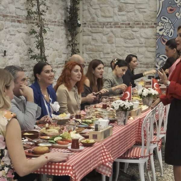 Ethem Efendi Kahvaltı’dan Cumhuriyet’in 103. yılına özel “Cumhuriyet Sofrası”