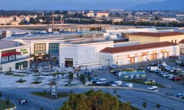 Forum Aydinda Ekim ayi cocuklarin sevdigi karakterler ve sporla hareketleniyor