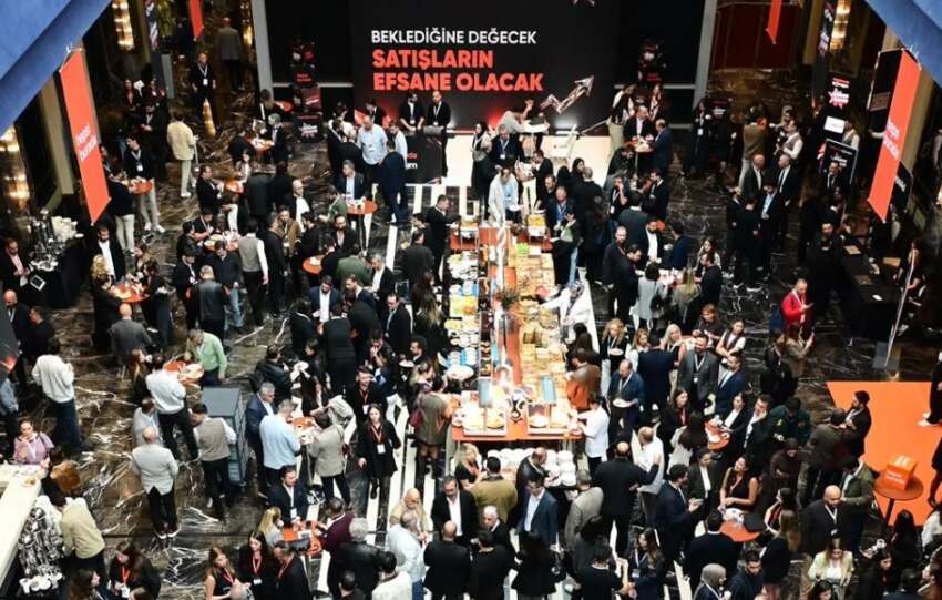 Hepsiburada Efsane Kasim Oncesinde Is Ortaklariyla Bulustu