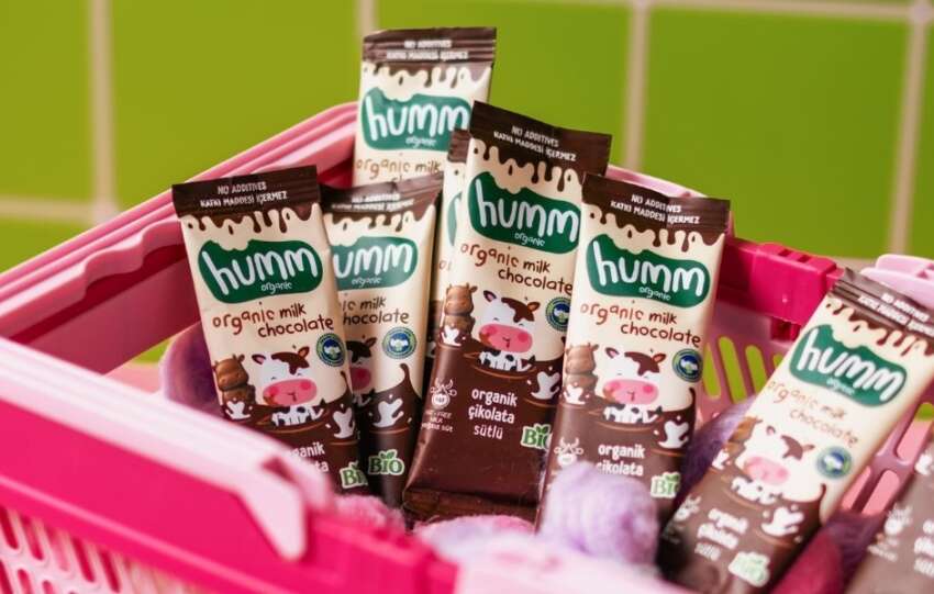 Humm Organicten Temiz Icerikli Yumusak Lezzetli Organik Sutlu Cikolata