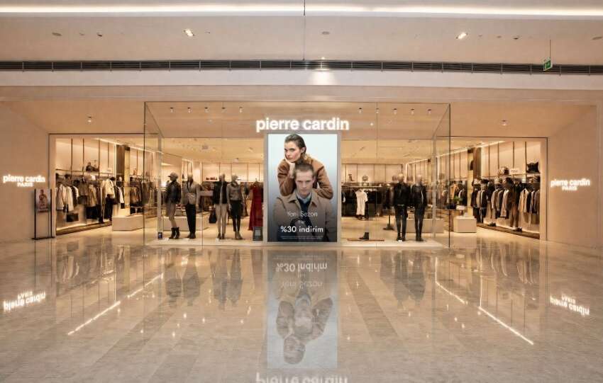 Pierre Cardin Paris yeni magazacilik konsepti Cadreyi Koru Floryada hayata gecirdi