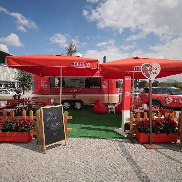 Nutella Café Ankara’da Kapılarını Açtı, Simit Nutella’yla Buluştu